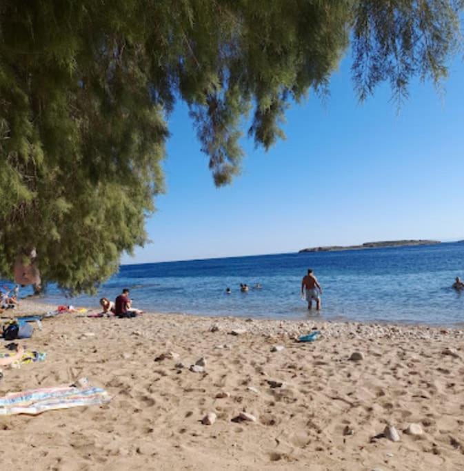 Lovely 1-Bedroom 2 Minutes From Beach Atene Esterno foto