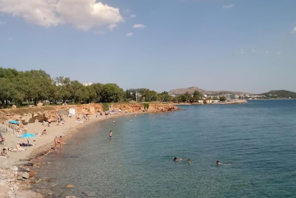 Lovely 1-Bedroom 2 Minutes From Beach Atene Esterno foto